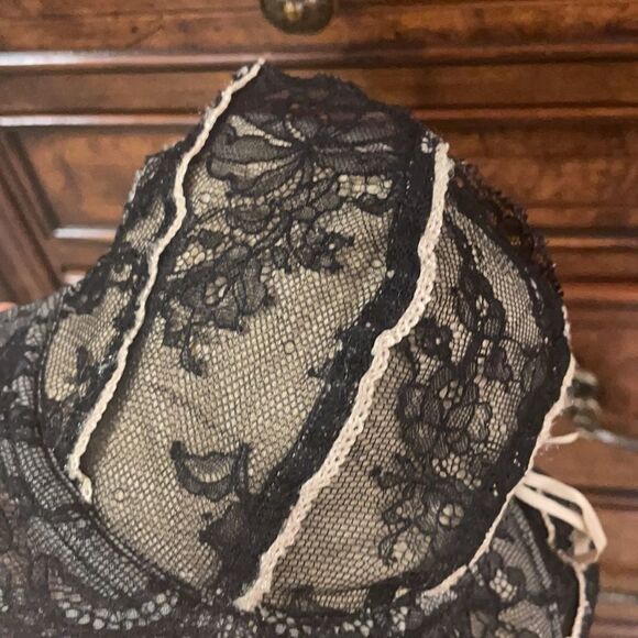 𝅺DKNY black and cream lace bra - Picture 5 of 12